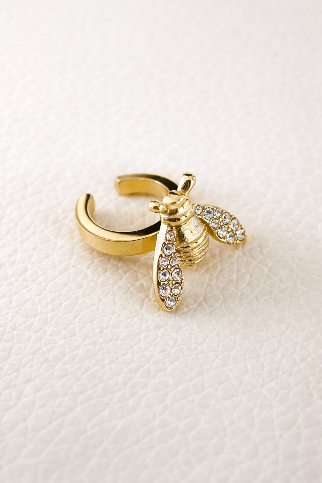 Spectaculaire Abeille Earcuff