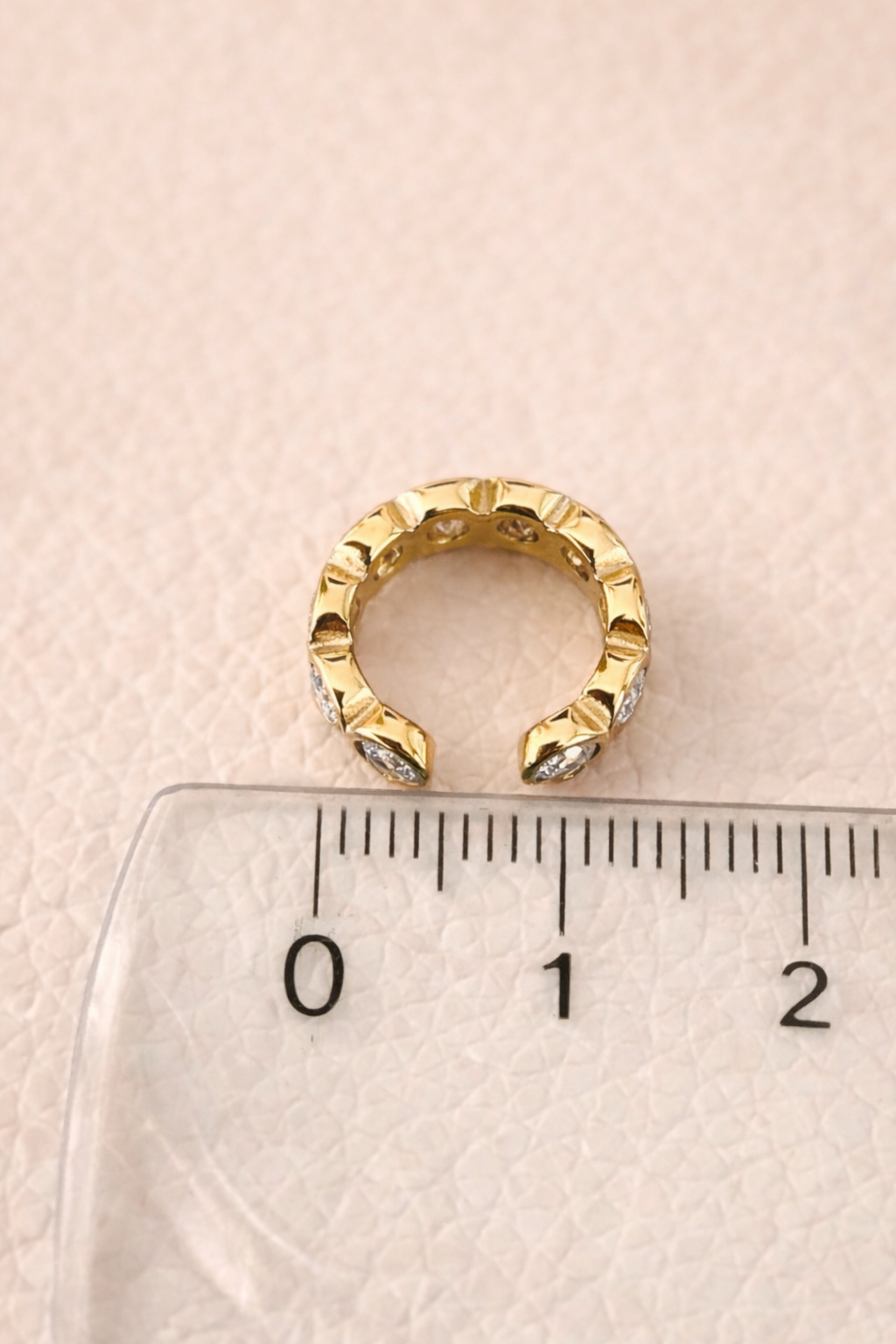 Lumineux Cristaux Earcuff
