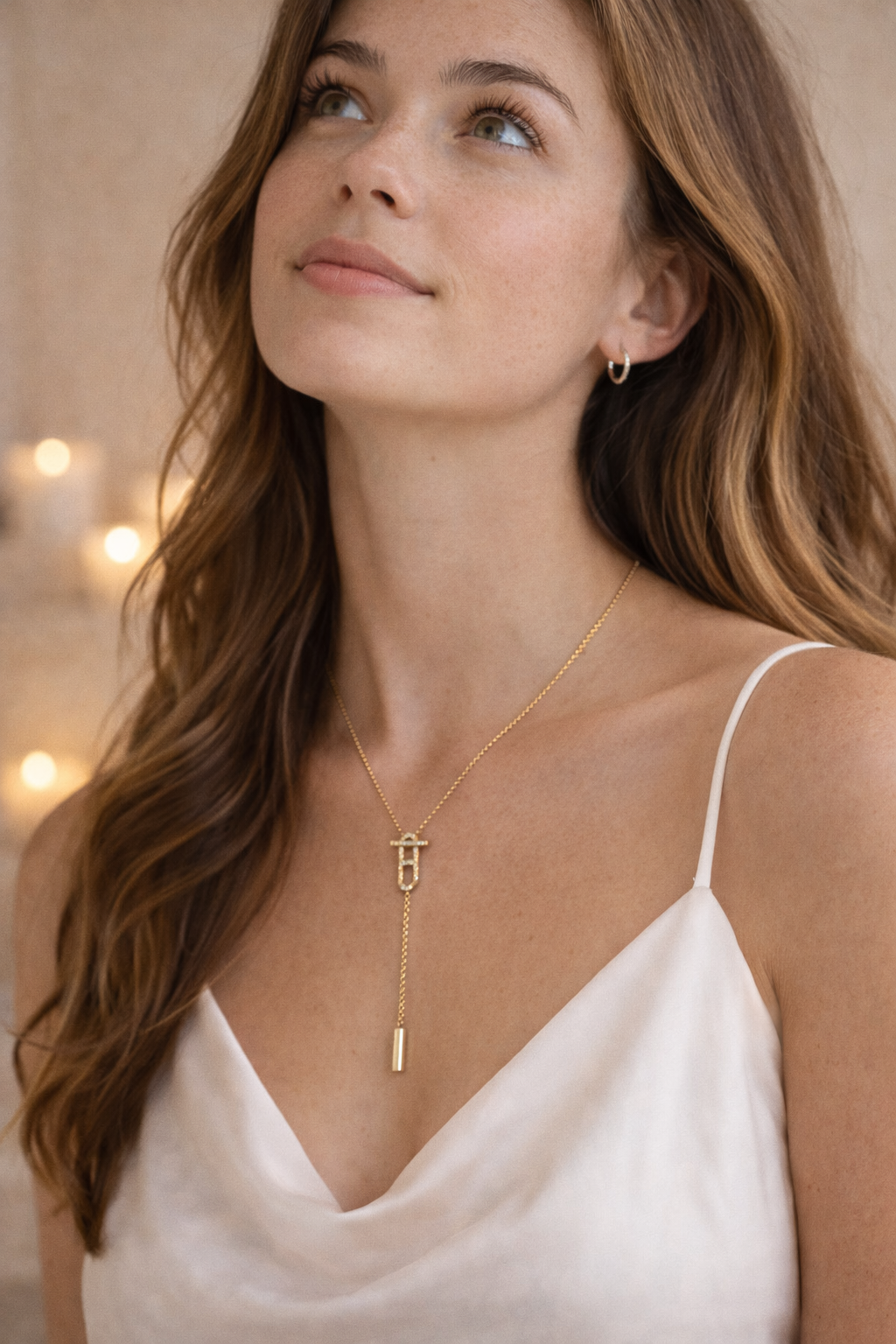 Envoûtant Collier Cravate Y Doré – Éclat Céleste
