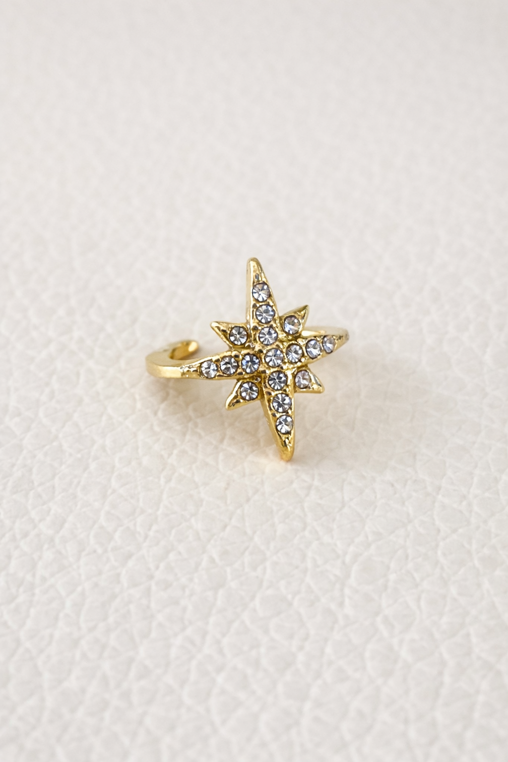 Scintillante Etoile Earcuff